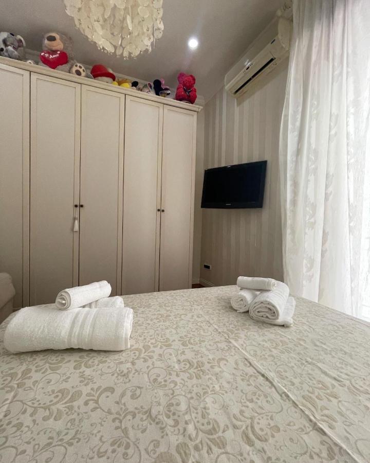 House Mari Apartment เนเปิลส์ ภายนอก รูปภาพ